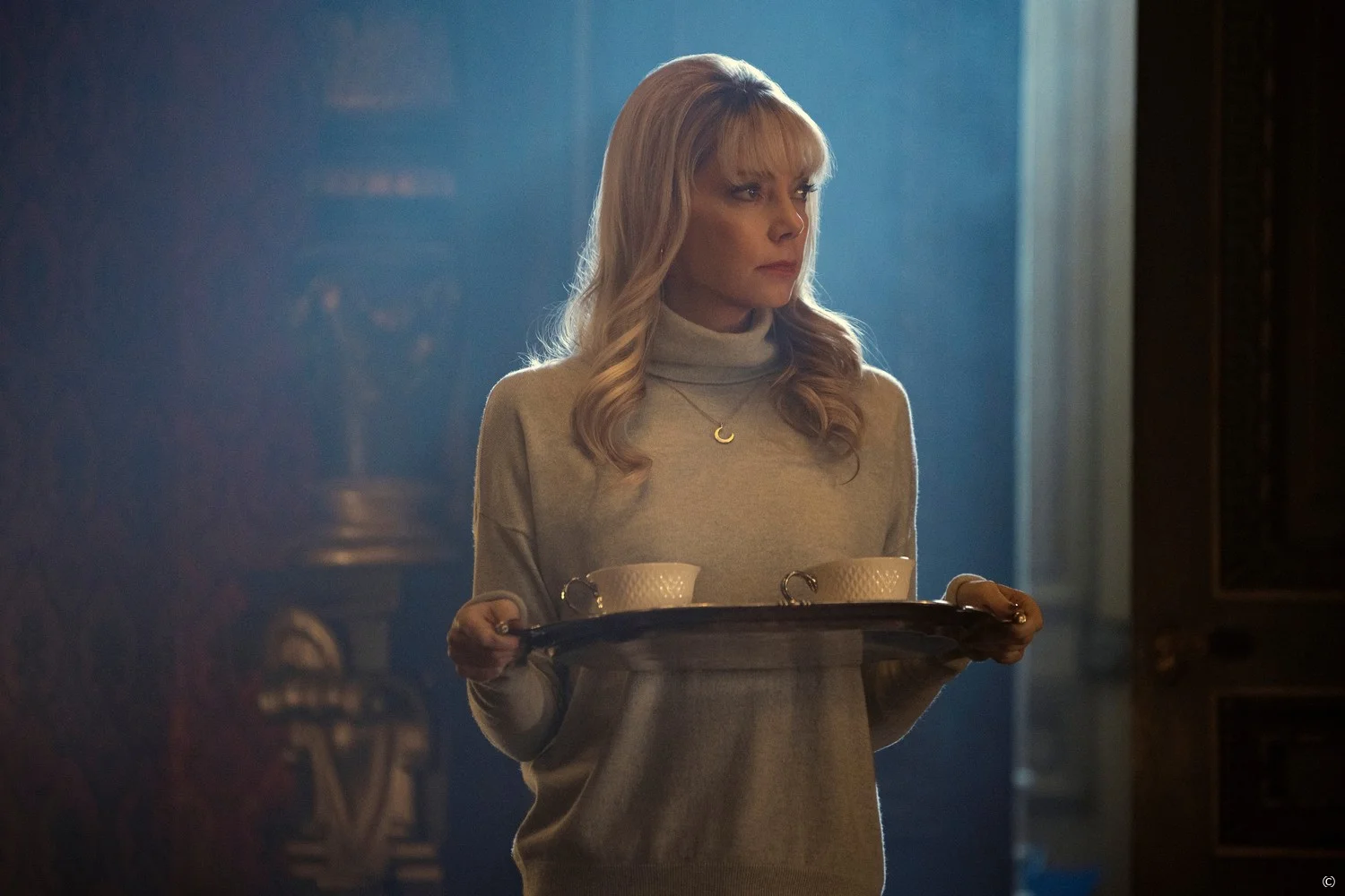 Уэнсдэй смотреть онлайн